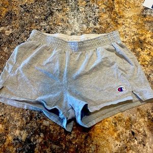COPY - Champion gray shorts